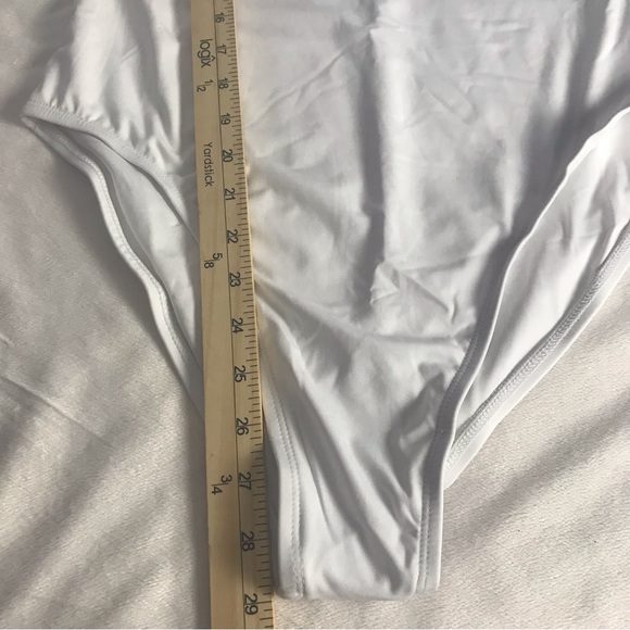 Liberty & Justice One Piece Swimsuit Women’s Size XL Color White Pull On Ruffle - Picture 9 of 14